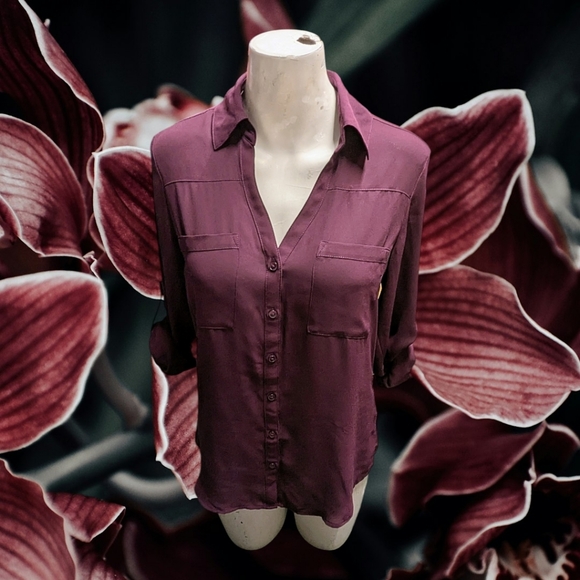 Women's Express Button Down Blouse - Picture 3 of 5